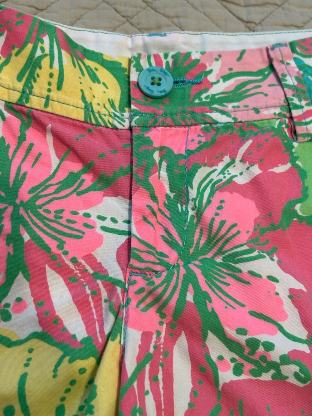 Lilly Pulitzer The Callahan Short in Floral Print - Picture 7 of 12